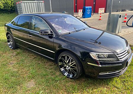 VW Phaeton Volkswagen 4.2 V8 lang 4MOTION Tiptronic 4-Sitzer -