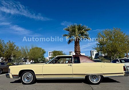 Lincoln Town Car Coupe 1 of 144 with only 35´000miles