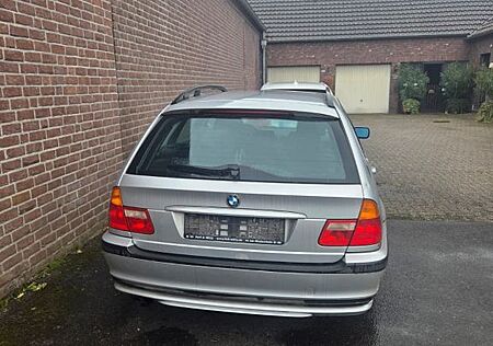 BMW 320 gebraucht kaufen BMW 320i touring -
