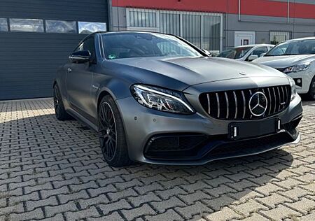 Mercedes-Benz C 63 AMG Mercedes-AMG C 63 S Autom. Mercedes...