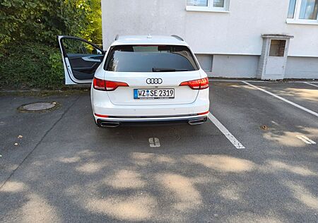 Audi A4 40 TDI S tronic Avant -