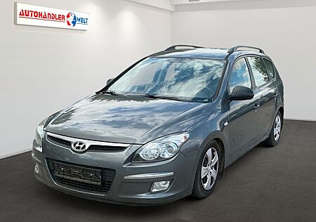 Hyundai i30 Kombi 1.6 16V AT Klimaanlage AHK LHZ