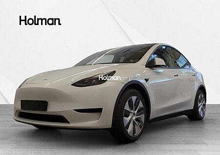 Tesla Model Y Standard Range Autopilot