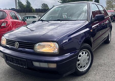 VW Golf Volkswagen 1.8 55kW Automatikgetribe, Klimaanlage