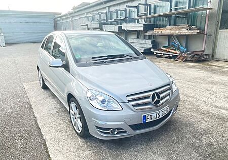 Mercedes-Benz B 200 CDI -