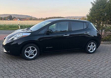 Nissan Leaf gebraucht kaufen Nissan Leaf 24 kWh / Bose / Sehr gepflegt