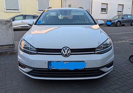 VW Golf Volkswagen 1.6 TDI Variant