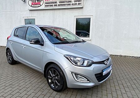 Hyundai i20 FIFA World SILVER Edition/KLIMA/SITZH/1-HAND
