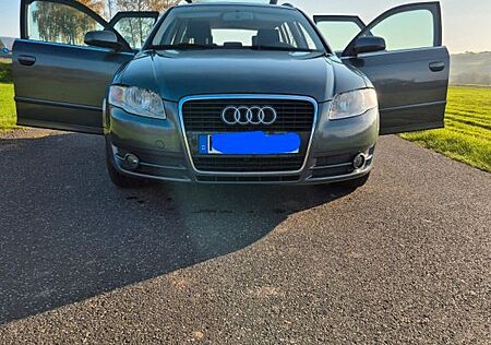 Audi A4 2.0 multitronic Avant -B7 Modell, Top Auto