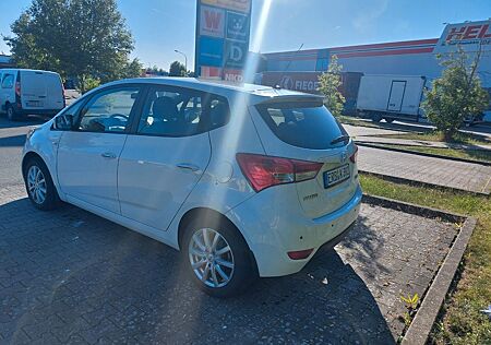 Hyundai ix20 1.4 Bj.2012 66 kw scheckheft org.89000 km ,