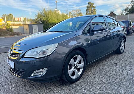 Opel Astra J Lim. 5-trg. Edition