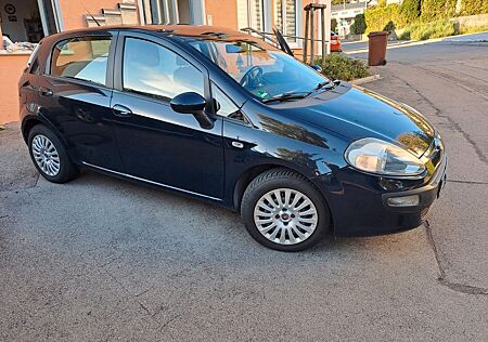 Fiat Punto 1.4 KLIMA.NAVI.8-Fach.TüV bis 09.2027