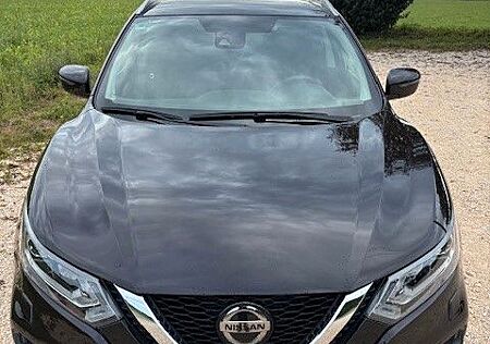 Nissan Qashqai 1.2 DIG-T Acenta + NC (Connecta)
