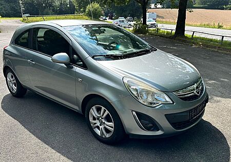 Opel Corsa D Satellite