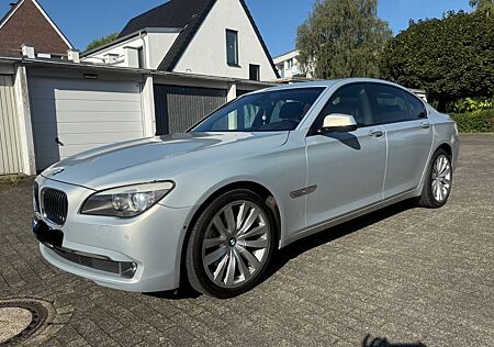 BMW 730 gebraucht kaufen BMW 730d -DISTONIC HEDA-UP KAYLESS GO