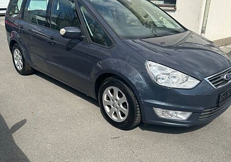 Ford Galaxy 2,0 TDCi 1.Hand 7.Sitze Navigation