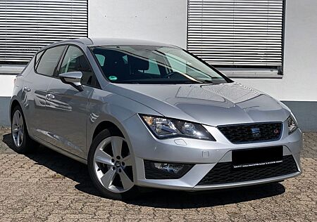 Seat Leon 2.0 TDI FR DSG 184PS * Top Extras *