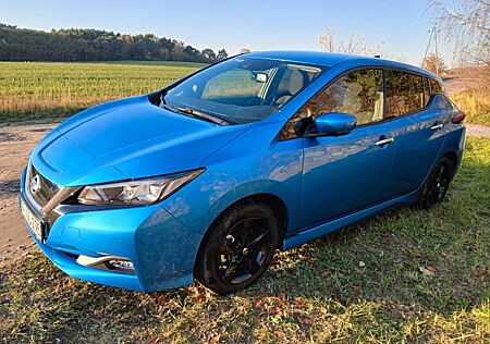 Nissan Leaf 150 PS 40 KWH, Winter,-LED-Paket 8-fach ber
