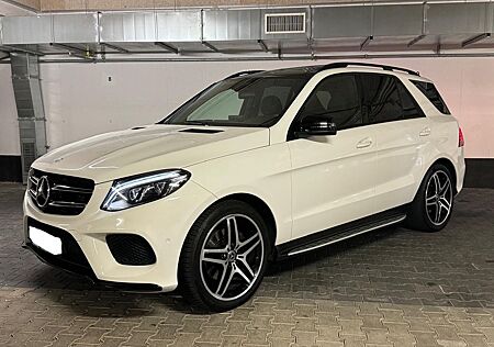 Mercedes-Benz GLE 350 d 4MATIC AMG LINE~PANORAMA~360GRAD~AHK~