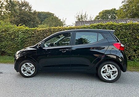 Hyundai i10 1.0 Trend Automatik Klima PDC Sitzheizung