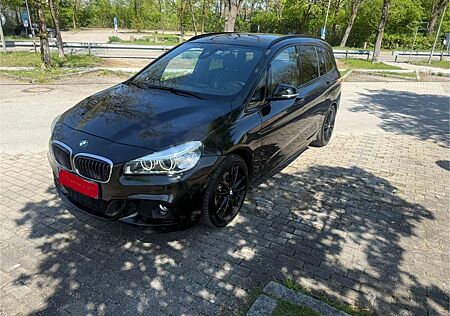 BMW 2er 220 Gran Tourer 220d xDrive Steptronic M Spo...
