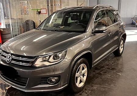 VW Tiguan Volkswagen Sport & Style BMT 4Motion