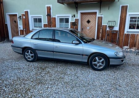 Opel Omega B 2.0 16V 100kw/136 PS