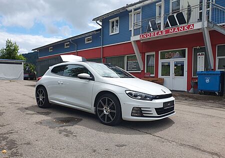 VW Scirocco Volkswagen R-Line/NAVI/Leder/Panoramadach/TÜV NEU