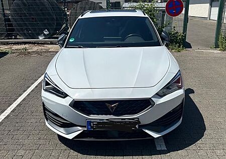 Cupra Leon 2.0 TSI 228kW VZ 4Drive DSG Sportst...