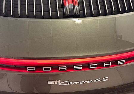 Porsche 992 Carrera 4S Cabriolet Carrera S