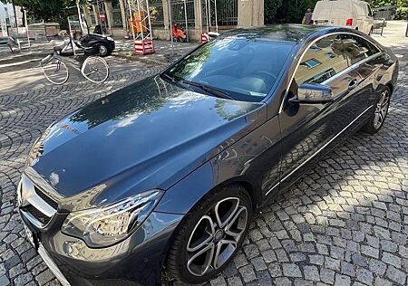 Mercedes-Benz 220 E CDI Coupé Sport-Paket | TOP