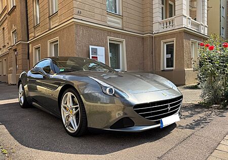 Ferrari California T 3.9 V8 4.Sitzer *Keramik*