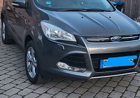 Ford Kuga 2,0 TDCi 4x4 103kW Titanium PowerShift ...
