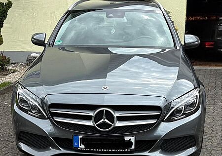 Mercedes-Benz C 200 4MATIC T Autom. -