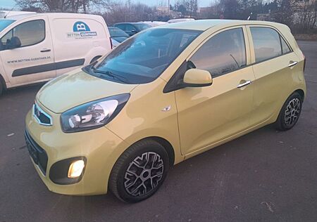 Kia Picanto FIFA World Cup Edition. TÜV bis 10/2027