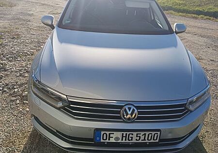 VW Passat Variant Volkswagen 2.0 TDI DSG Comfortline Varia...