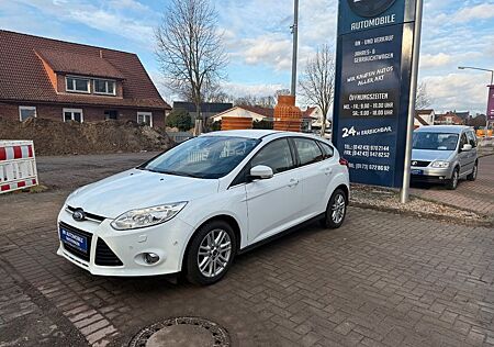 Ford Focus Titanium*1.Hand*Navi*SHZ*Klima*PDC*
