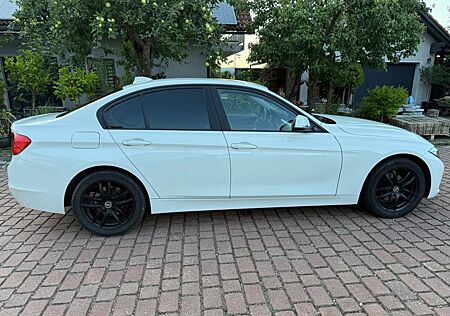 BMW 316d - F30