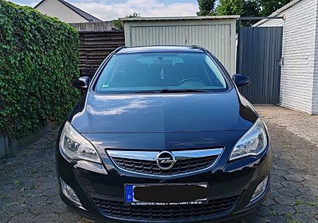 Opel Astra Sports Tourer 1.4 ecoFLEX Design Editi...