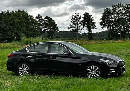 Infiniti Q50 2.2d Premium Executive Automatik Premium...