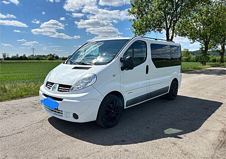 Renault Trafic 2.0 dCi Passenger