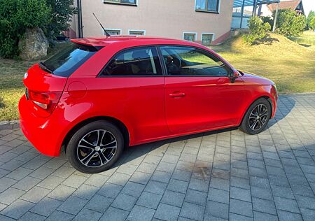 Audi A1 1.4 TFSI Attraction Xenon SHZ Klimaautom.