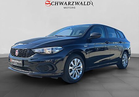 Fiat Tipo Street Navi Shitzheizung Klima LED TÜV