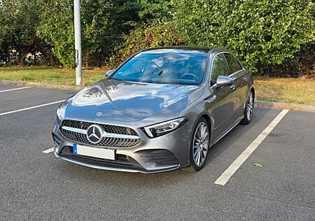 Mercedes-Benz A 250 4MATIC AMG + MULTIBEAM + MBUXHighEnd