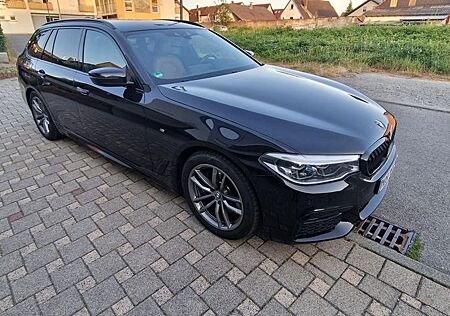 BMW 530d xDrive Touring A -