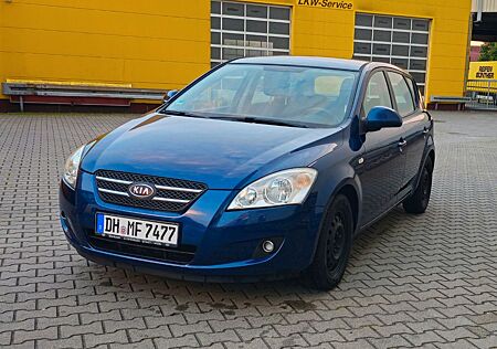 Kia Cee'd / Ceed 1.4 CVVT LX LX
