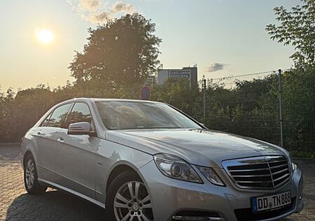 Mercedes-Benz E 220 CDI BlueEFFICIENCY AVANTGARDE AVANTGARDE