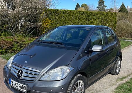Mercedes-Benz A 180 AVANTGARDE Autotronic AVANTGARDE