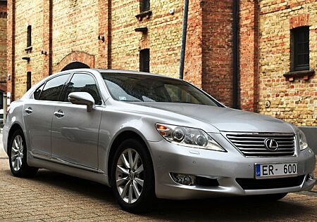 Lexus LS 460 AWD Facelift