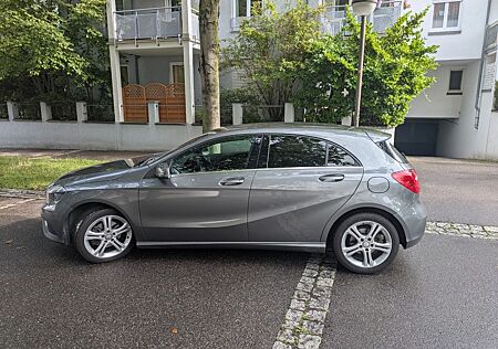 Mercedes-Benz A 200 BlueEFFICIENCY -